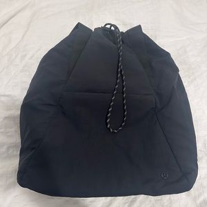 Lululemon Dual Function Backpack to Tote 18L